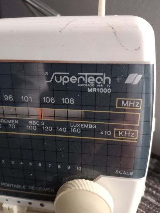 Radio portátil , bom estado