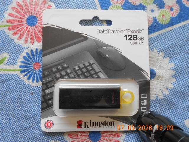 pen usb pendrive kingston 128GB ATENÇÃO LER O ANUNCIO