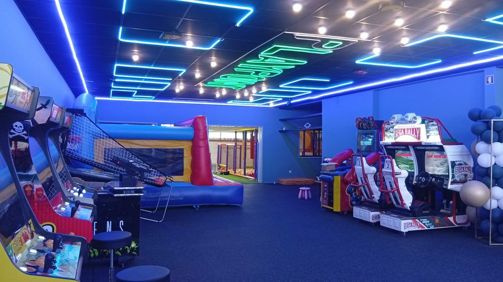 Salão de jogos e diversões para eventos infantis e familiares