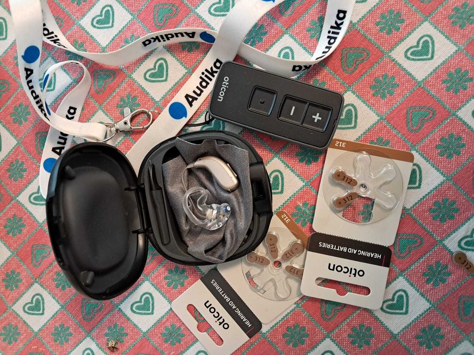 Aparat słuchowy + słuchawka MINIFIT