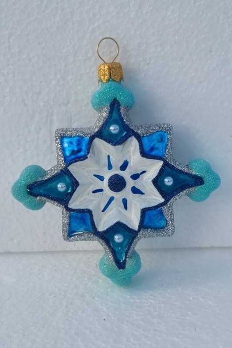 Gwiazdka, szklana śnieżynka, bombka szklana dekoracja na choinkę