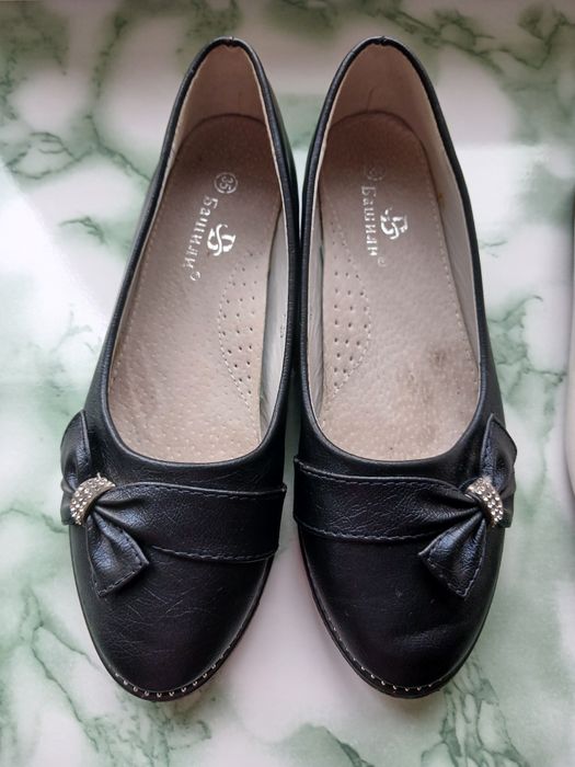 Балетки на дівчинку темно-сині р.35.