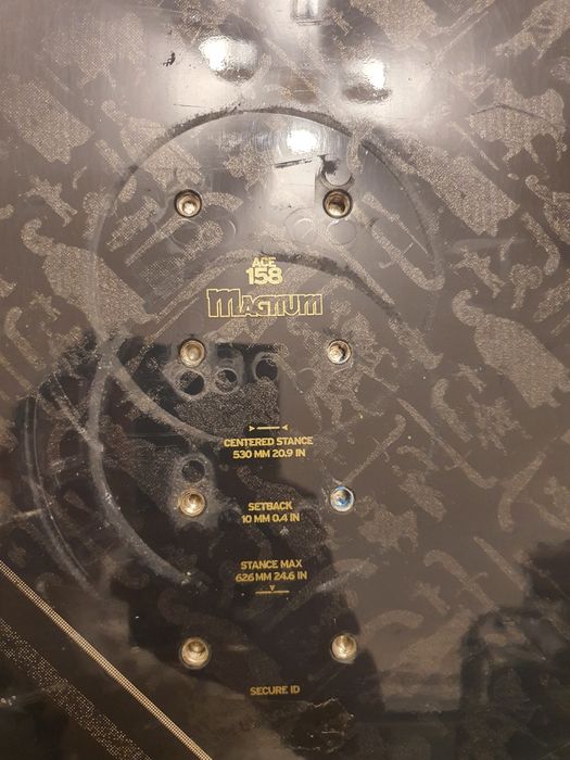 Snowboard Salomon Ace Magnum 158 – solidna deska all-mountain