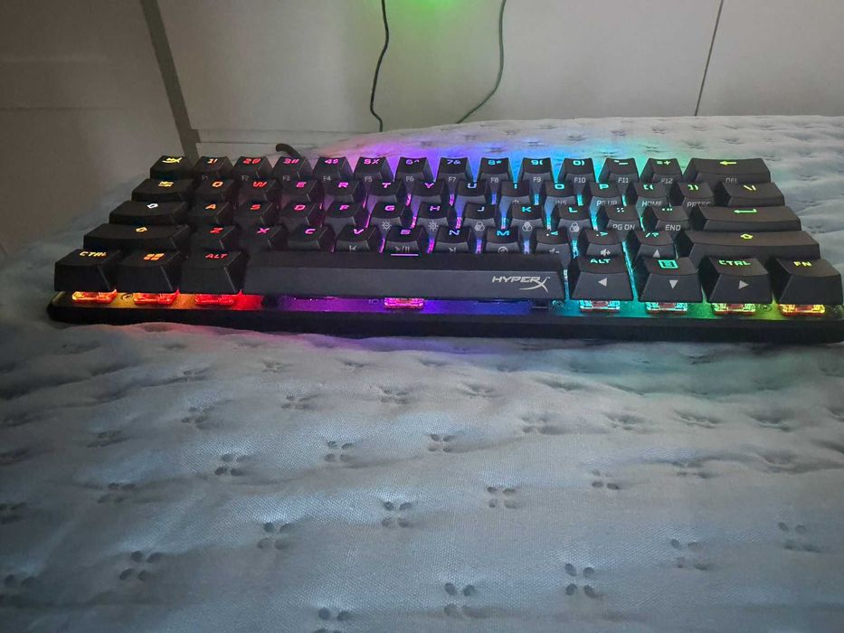 Teclado Hyperx Alloy Origins 60