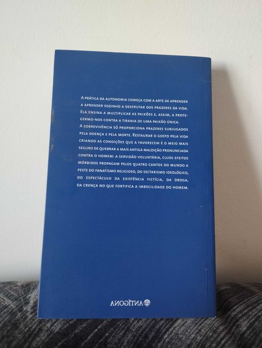 Declaração Universal dos Direitos do Ser Humano de Raoul Vaneigem