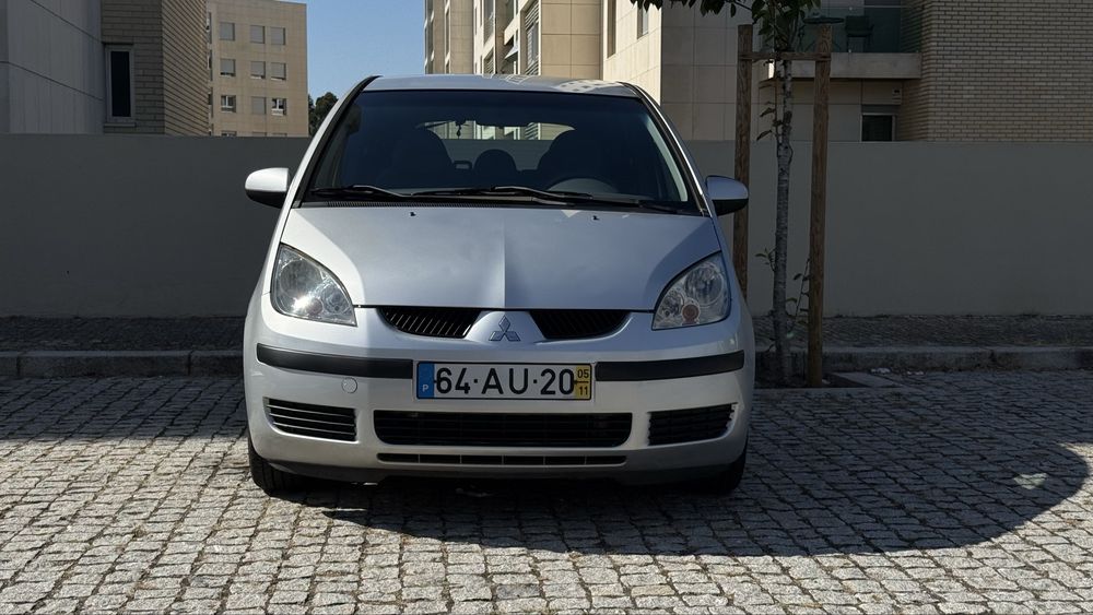 Vendo ou troco Mitsubishi Colt APENAS 130.000km