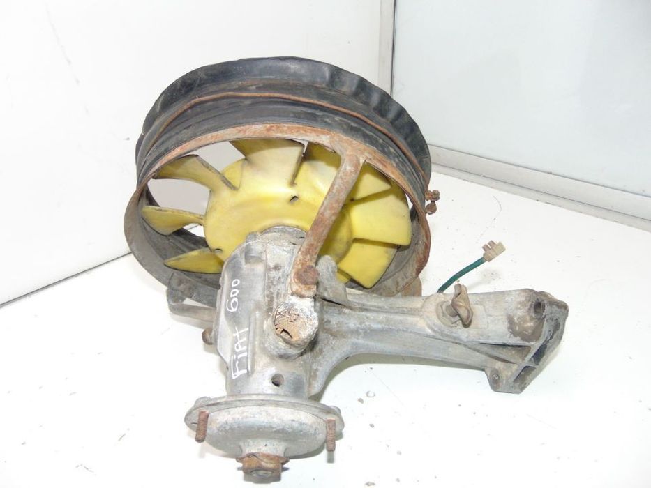Fiat 600 radiador " usado em bom estado