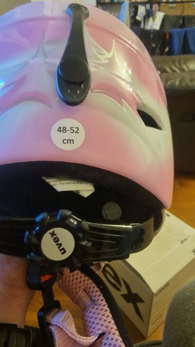 Kask narciarski snowboardowy na sanki hulajnogę