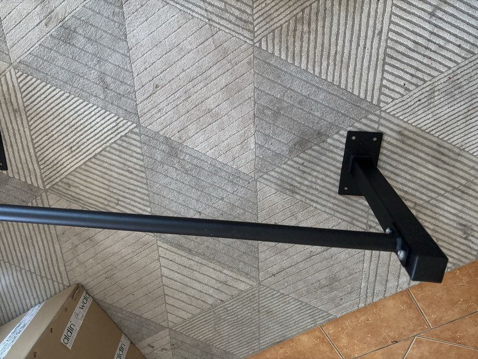 Nowy drąż do podciagania.