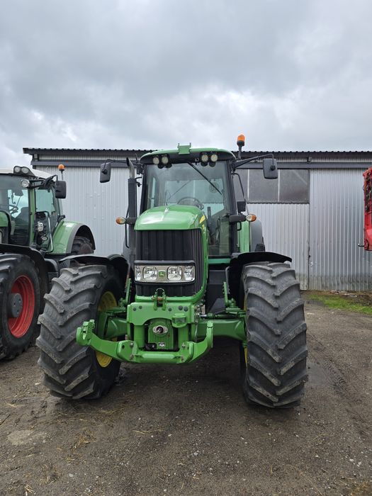 John Deere  7530