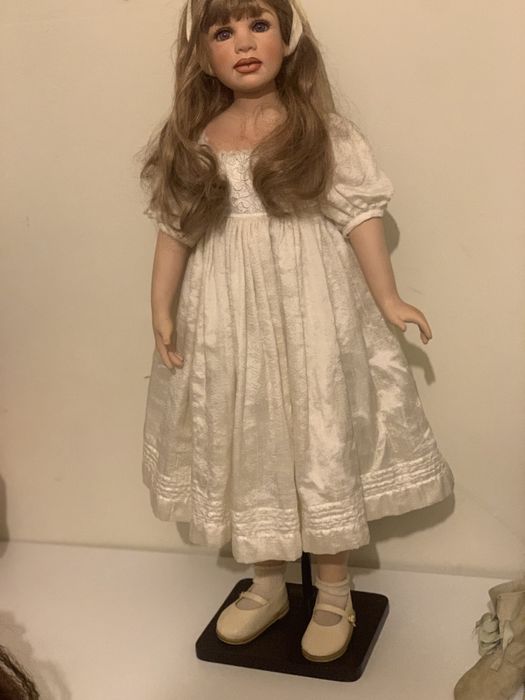 Lalka porcelanowa 82 cm