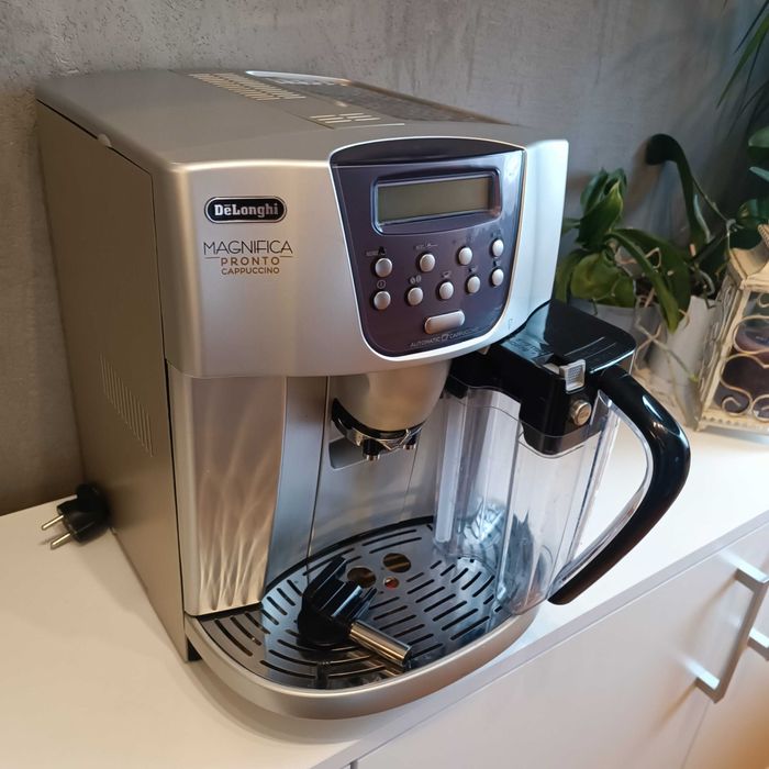 Ekspres do kawy DeLonghi Magnifica Pronto Cappuccino
