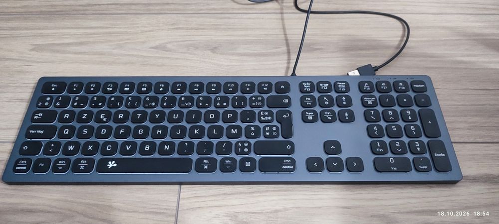 Klawiatura KB700-PRO układ AZERTY