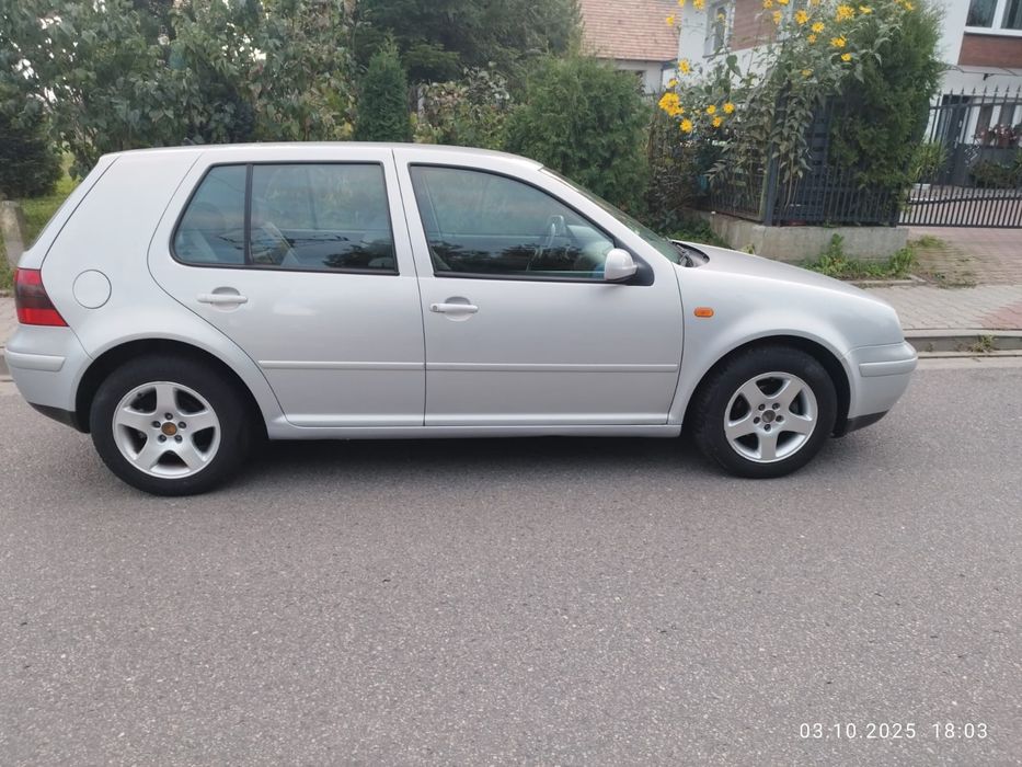 Vw golf 4 1.6 benzyna klima polecam