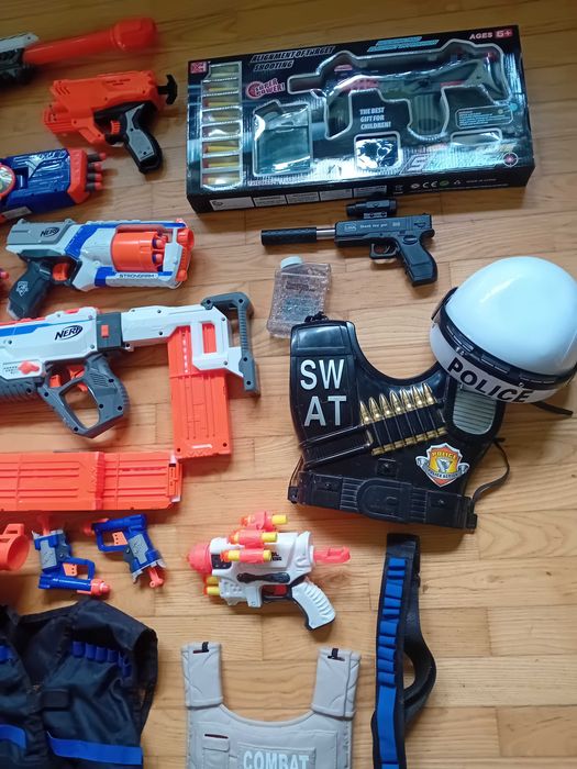 Ogromny zestaw NERF/broń/strzelby/pistolety/akcesoria