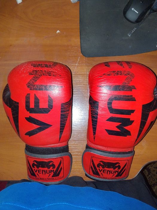 Боксеркик перчатки Gingpai,Venom