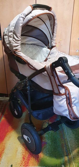 Дитяча  коляска        .