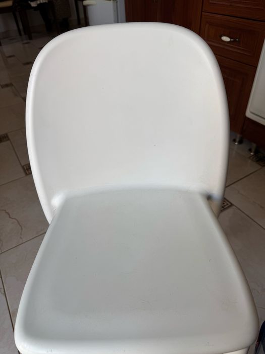 Стілець IKEA Urban білий дитячий від 2 років