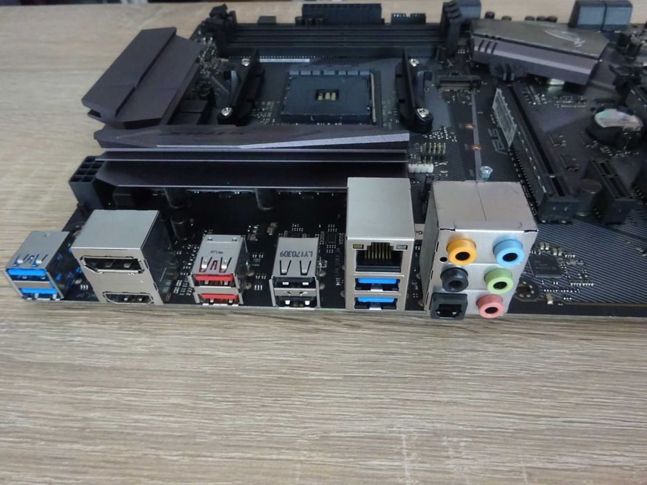 ASUS ROG Strix B350-F Gaming