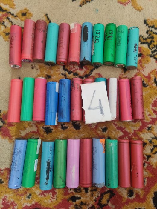 Акумулятори 18650 127 шт одним лотом Дешево!