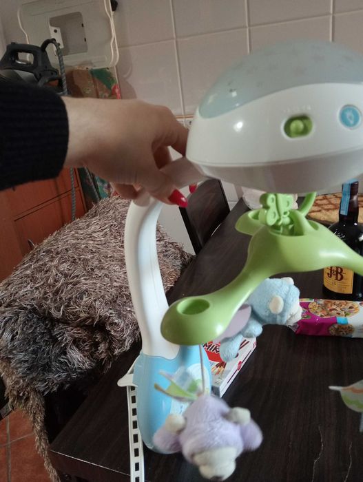 Mobile de bebé como novo