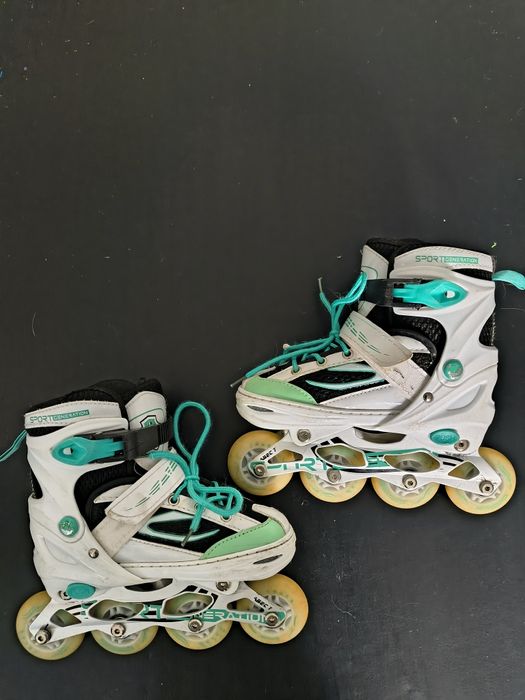 Rolki regulowane 31-34 świecące koła