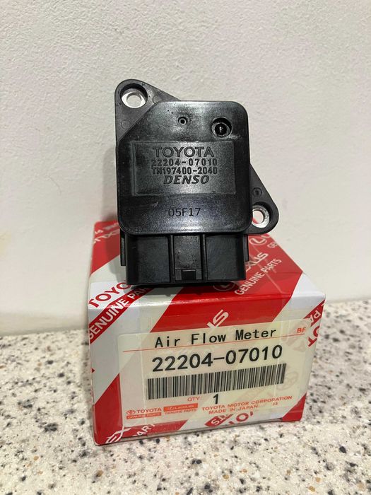 Датчик витрат повітря ВИТРАТОМІР 2220407010 TOYOTA 2.4L 99-08 Новий