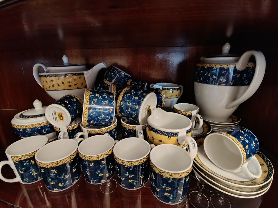RESERVADO   Serviço de chá e café Porcelana Vista Alegre - Canárias