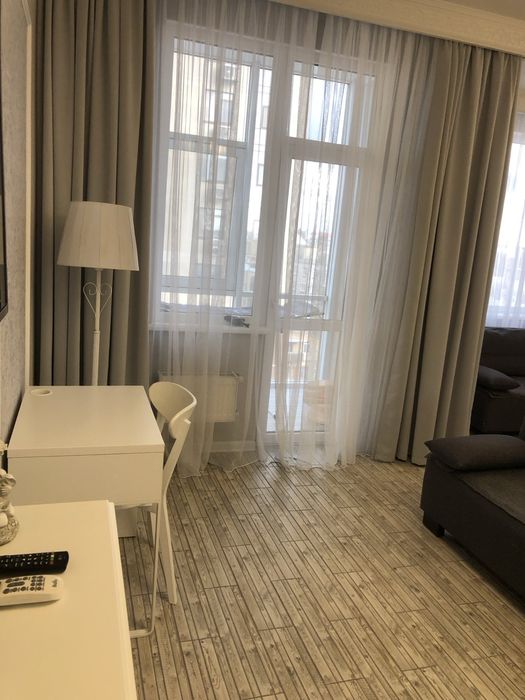 Сдам  свет не выключают стильную студию в центре:ЖК Кадор 16 Жемчужина