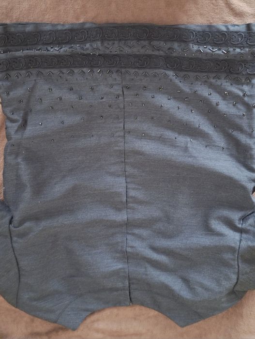 Bluzka czarna z cekinami