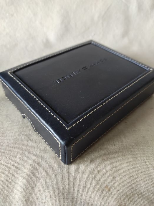 Eleganckie pudełko Tommy Hilfiger plus gustowna torebka