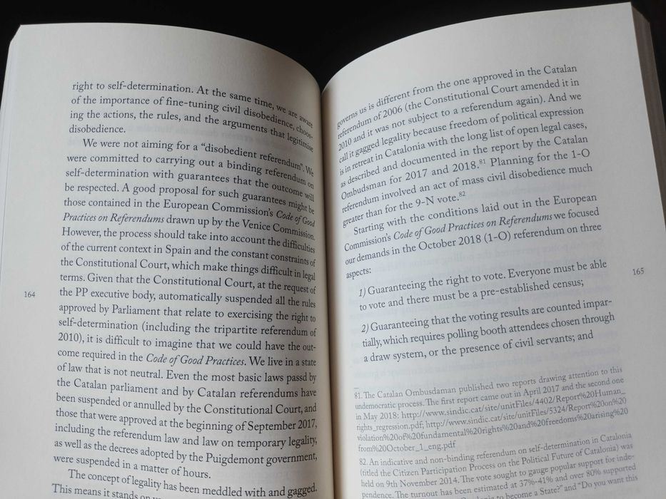 "Building a New Catalonia" editado por Ignasi Bernat e David Whyte