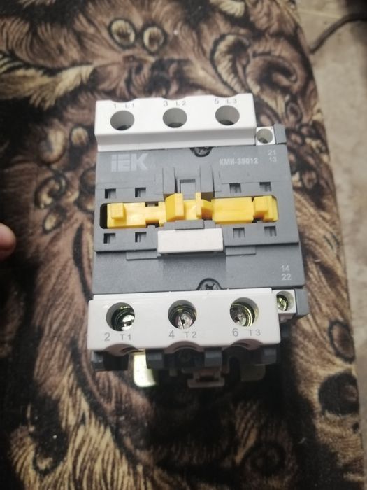Продам Контактор КМИ-35012