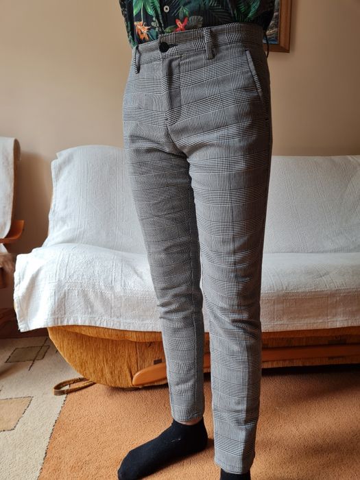 Spodnie męskie zimowe ciepłe w kratę grube czarno-białe pull&bear