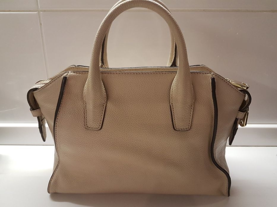 Сумка кожаная DKNY