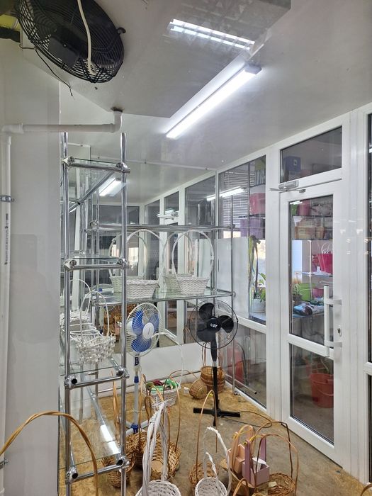 Холодильник для квітів