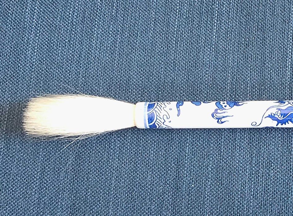 Pincel asiático em cerâmica
