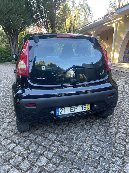 Peugeot 107 caixa automática