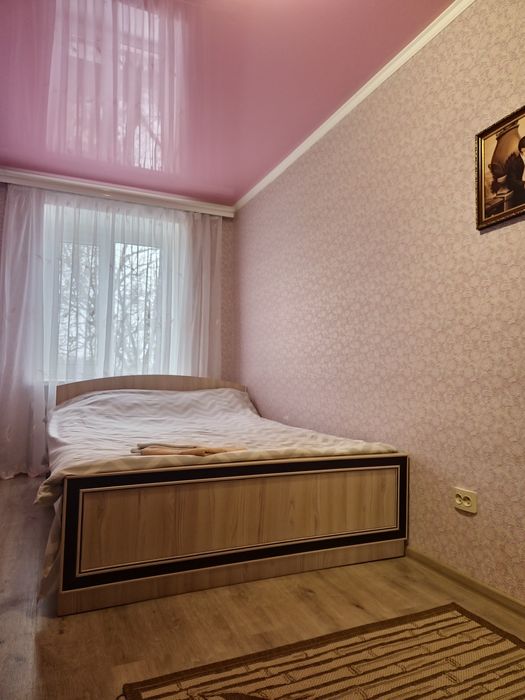 Двокімнатна квартира біля парку.