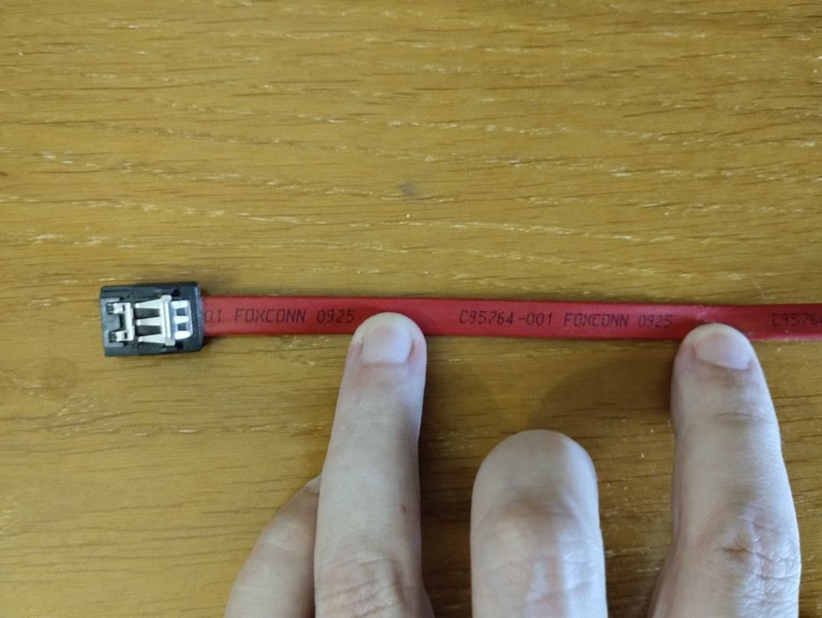 Шлейф Foxconn SATA 50 см з 2-ма роз'ємами прямий/прямий 7-контактними С95764-001 0925 E124936-B VL AWM 2725 80 °C / 30 V VW-1 (2 шт.)