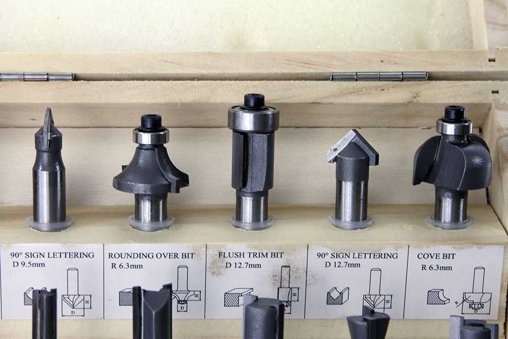 ZESTAW 12 FREZÓW Kształtowych Do Drewna Frezy Komplet