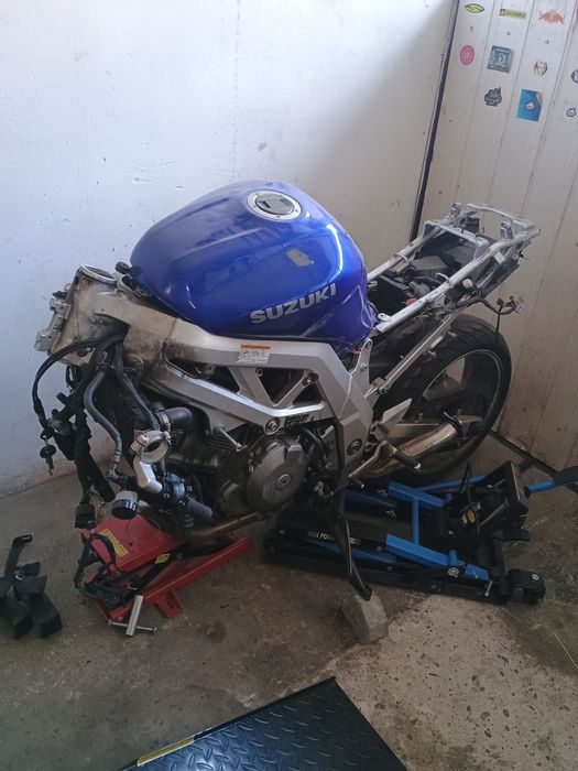 Suzuki SV 1000 na części