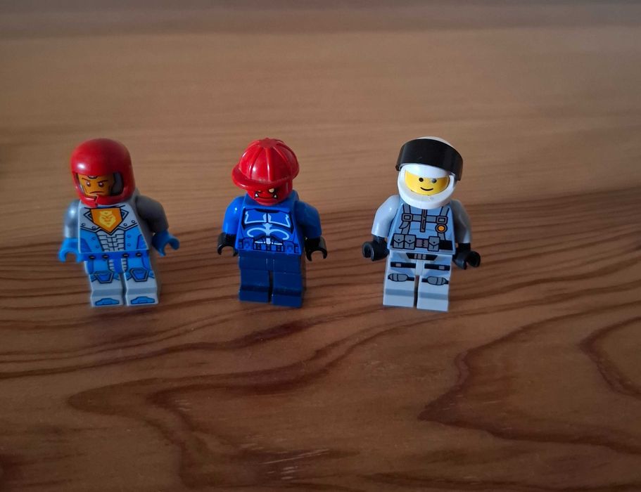 Lego - Bonecos / Figuras de Diversos Temas