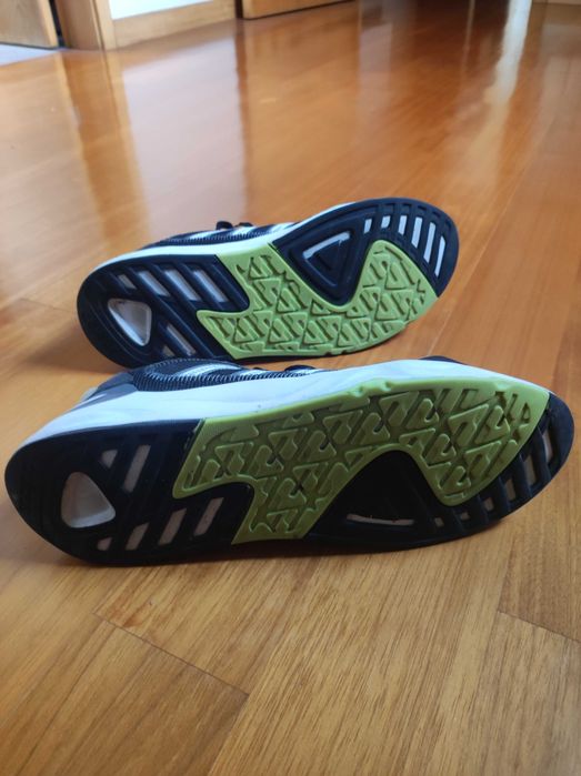 Sapatilhas running da Adidas pretas, também 46