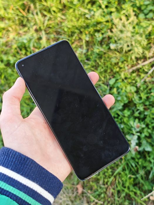 Продам OnePlus 8t