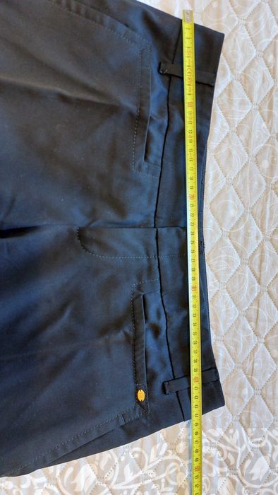 Exclusywne czarne spodnie Gucci rozm.44