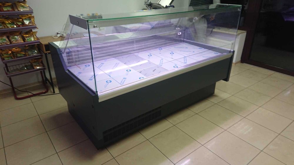 Lada chłodnicza witryna GRAVIS 308 CM NOWA OD RĘKI LADY CHŁODNICZE