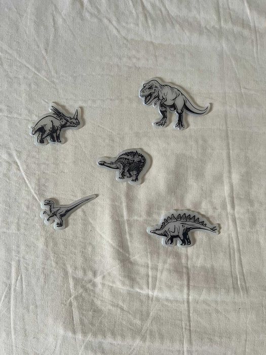 5 dinossauros fosforescentes para parede ou teto