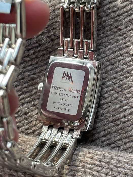 Часы наручные женские годинники наручні лот 3 штуки