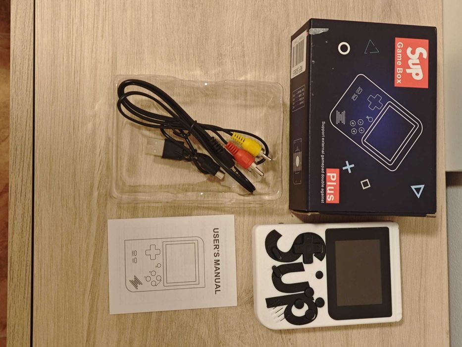 Consola com 400 jogos